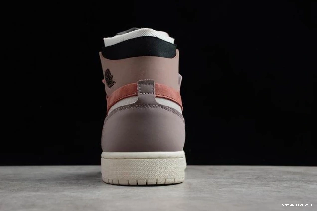 CT0979-602 High Rust (W) 1 Canyon Air CMFT Jordan Zoom 0821